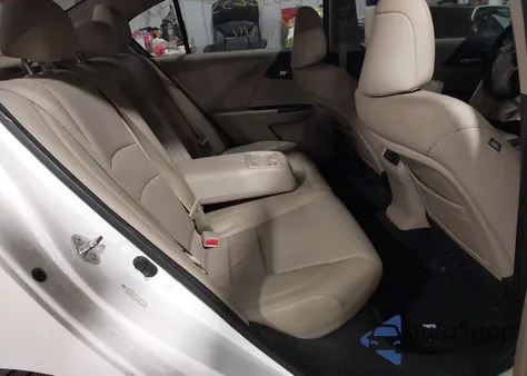 2013 Honda Accord Ex-L from USA, damaged, VIN 1HGCR2F85DA057209